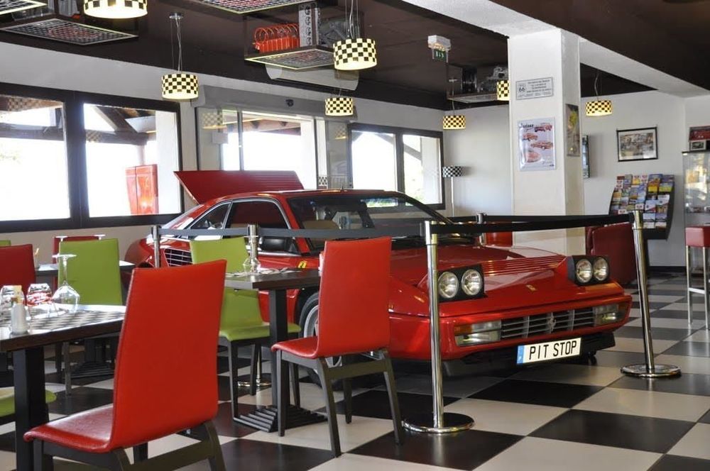 Kyriad Montlucon - Saint Victor Restaurant billede